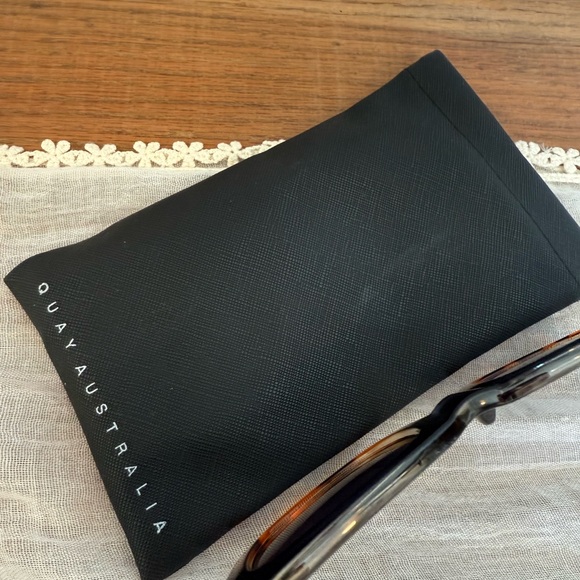 Quay Australia After Hours Black/ Tortoise Shell Sunglasses - Picture 4 of 9